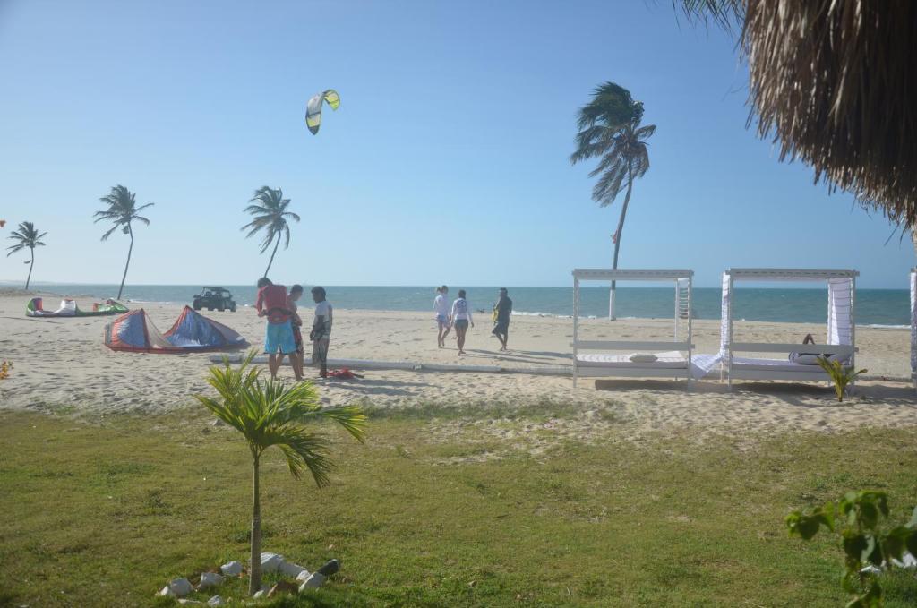 Hotel Pousada Onna Beach กุมบูกุ ภายนอก รูปภาพ